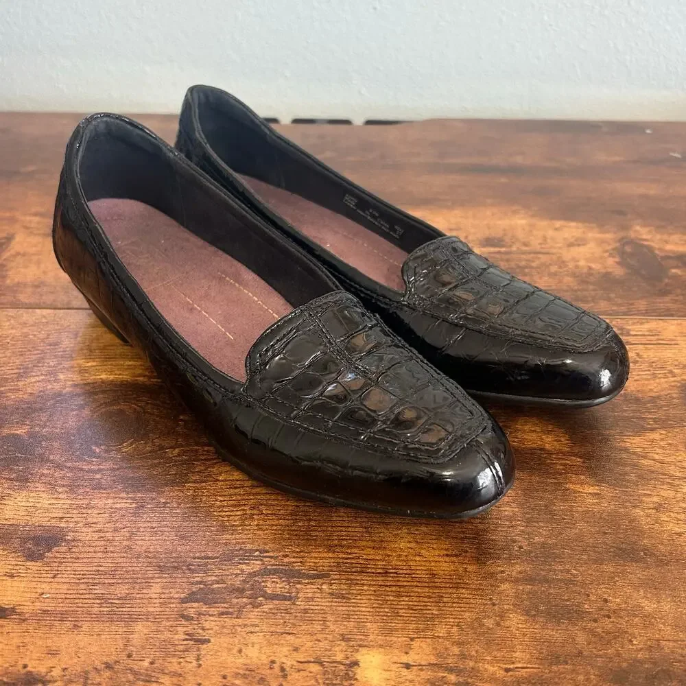 Clarks Everyday Black Loafers Shoe Keesha Luca Slip On Patent Leather 8.5 Narrow - Picture 3 of 9